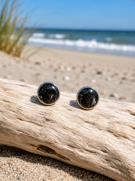 SHORE STUDS